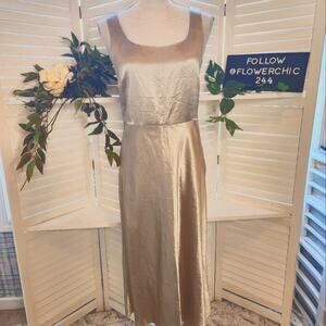 VINCE CHAMPAGNE SILK LIKE DRESS SIZE 4 1153
